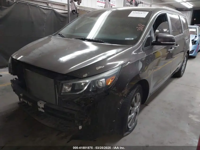 2017 KIA SEDONA LX