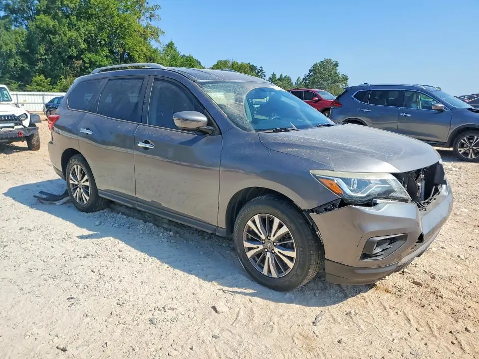 2017 NISSAN PATHFINDER SV  