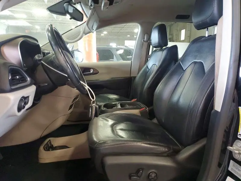 2017 CHRYSLER PACIFICA TOURING L  