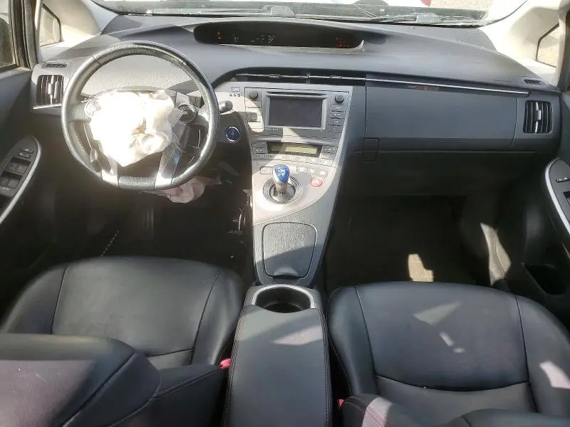 2013 TOYOTA PRIUS PERSONA SERIES SE  