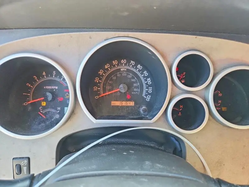 2010 TOYOTA TUNDRA GRADE  