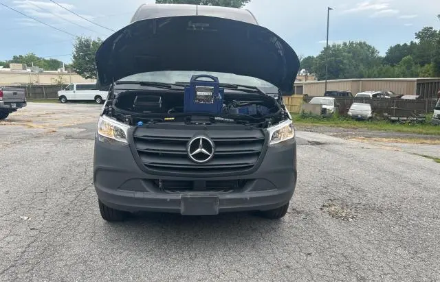 2024 MERCEDES-BENZ SPRINTER 2500
