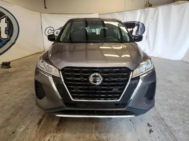 2021 NISSAN KICKS S  