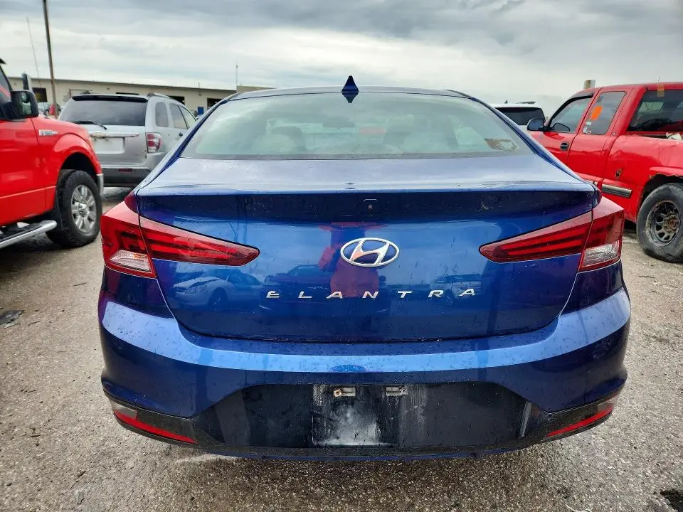2019 HYUNDAI ELANTRA SEL  