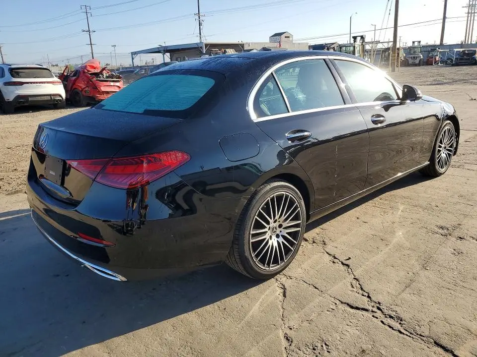 2025 MERCEDES-BENZ C 300  