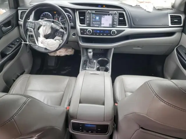 2015 TOYOTA HIGHLANDER XLE  