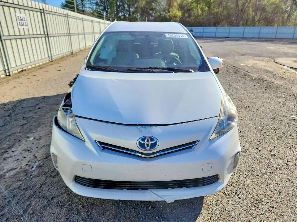 2013 TOYOTA PRIUS V TWO  