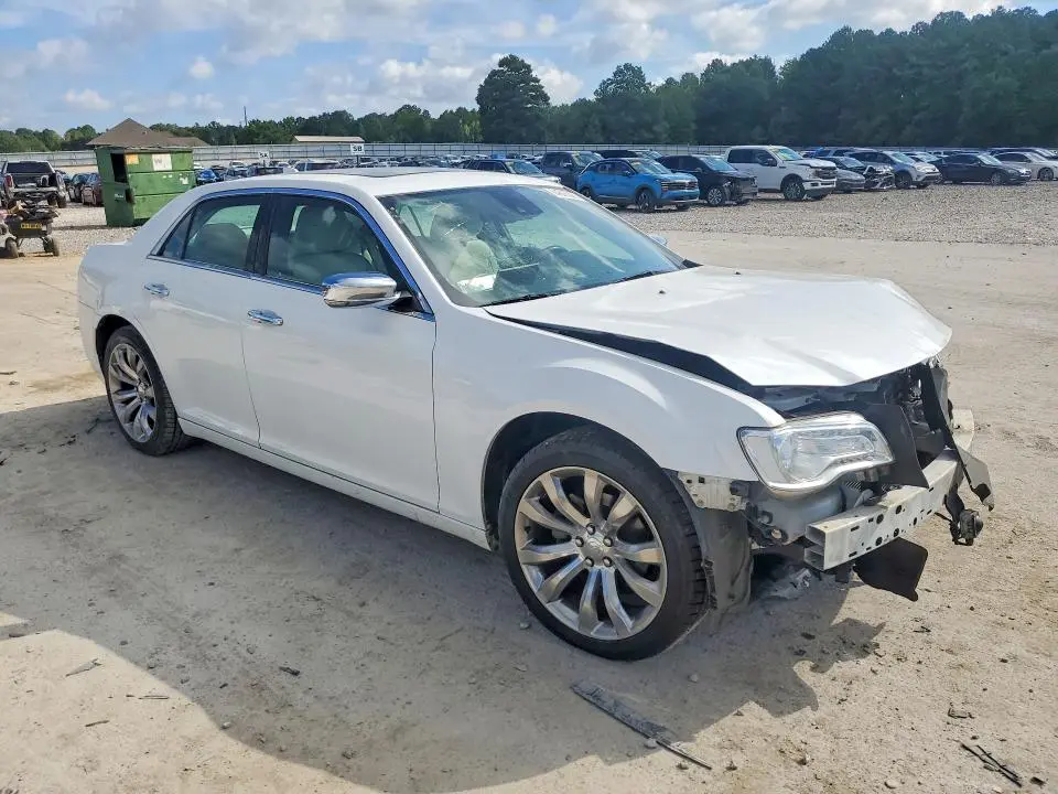 2015 CHRYSLER 300C   