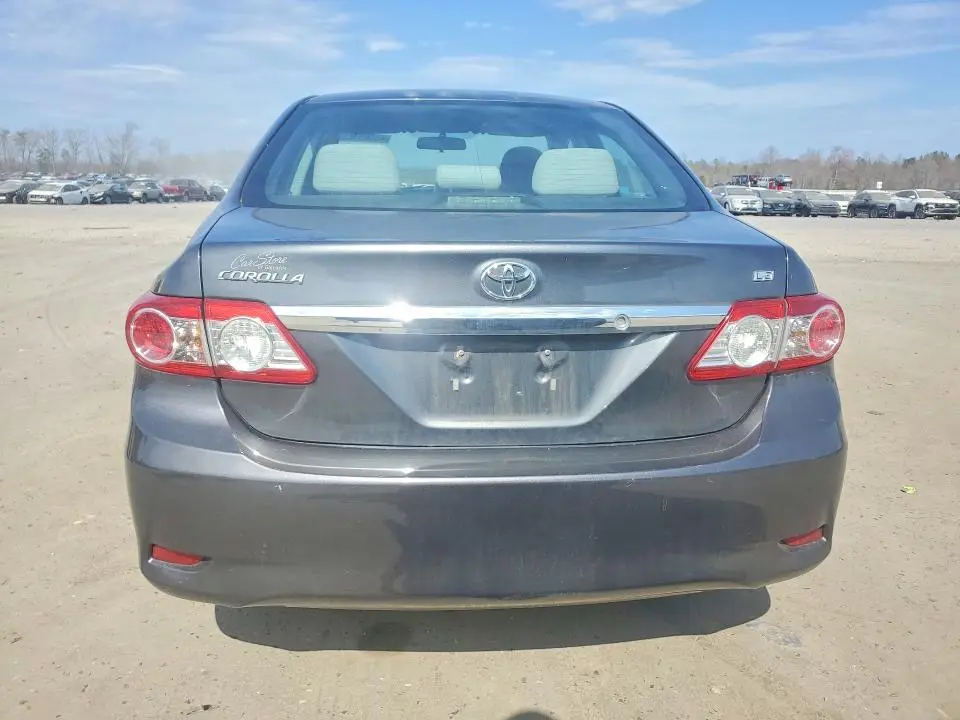 2011 TOYOTA COROLLA LE  