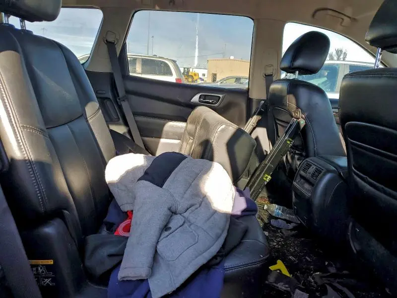 2013 NISSAN PATHFINDER S  