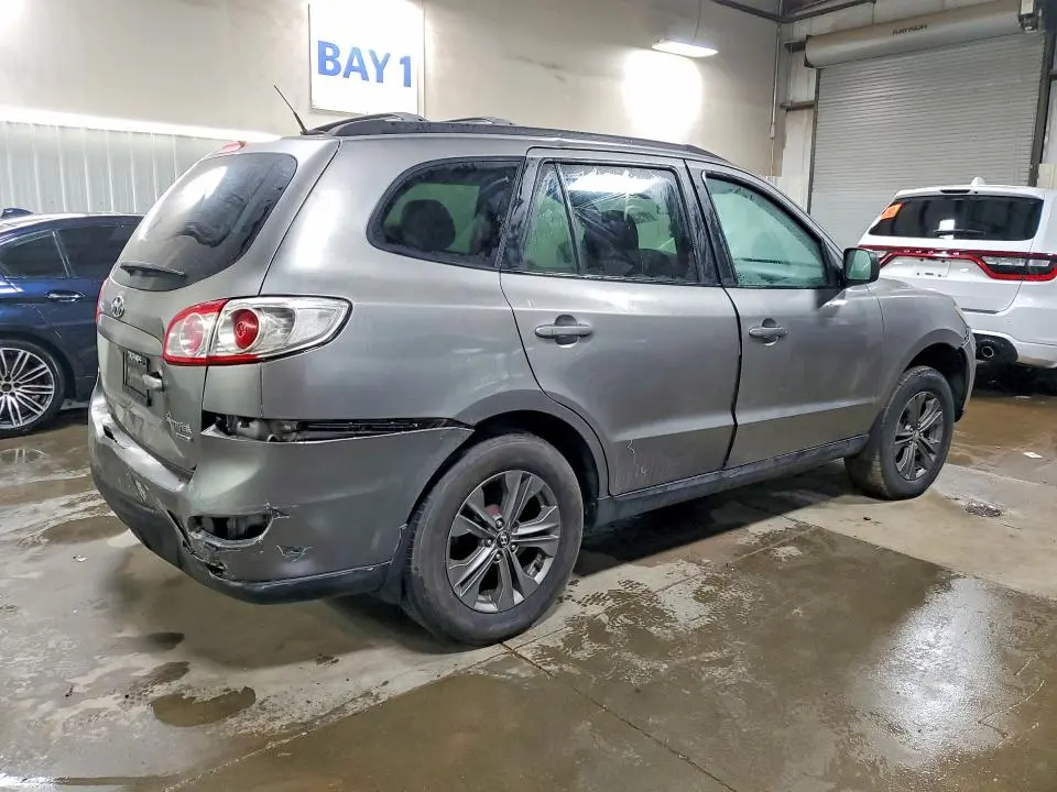 2011 HYUNDAI SANTA FE GLS  