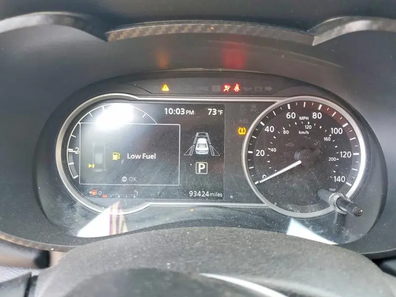 2021 NISSAN VERSA SR  
