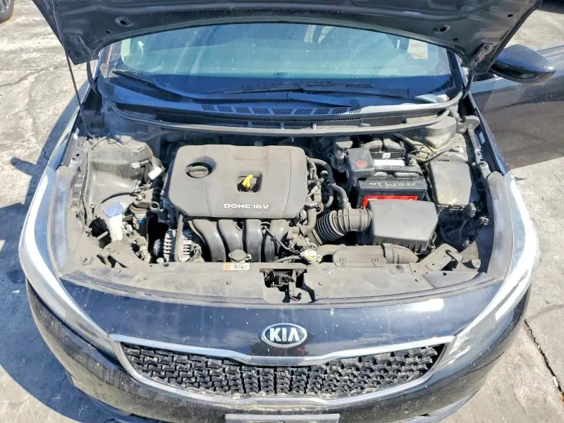 2017 KIA FORTE LX  