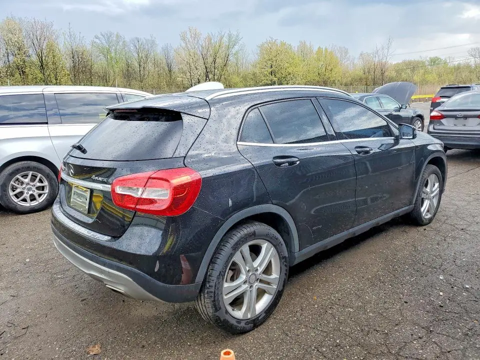 2017 MERCEDES-BENZ GLA 250 4MATIC  