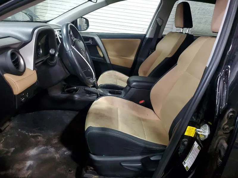 2016 TOYOTA RAV4 XLE  