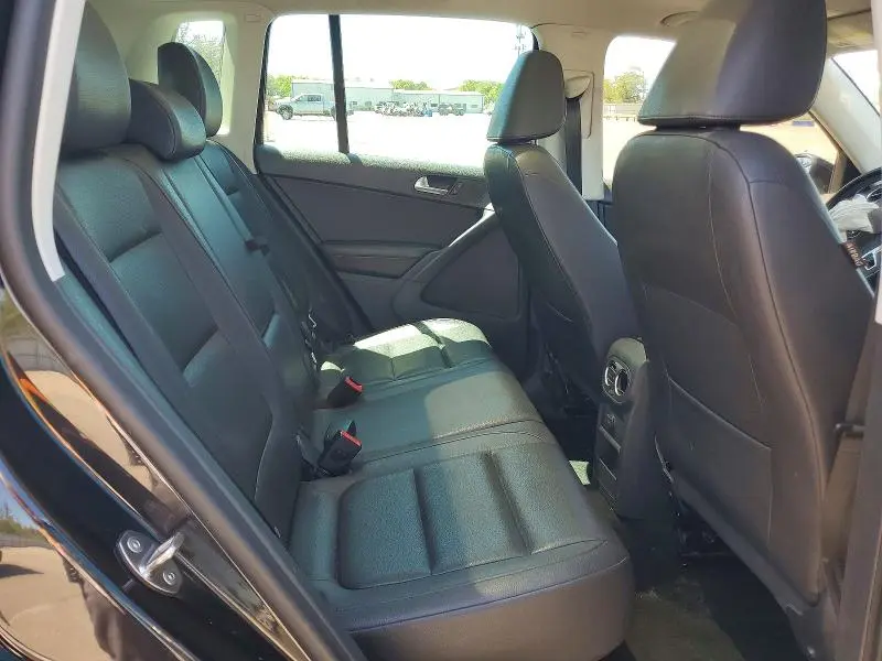 2016 VOLKSWAGEN TIGUAN S  