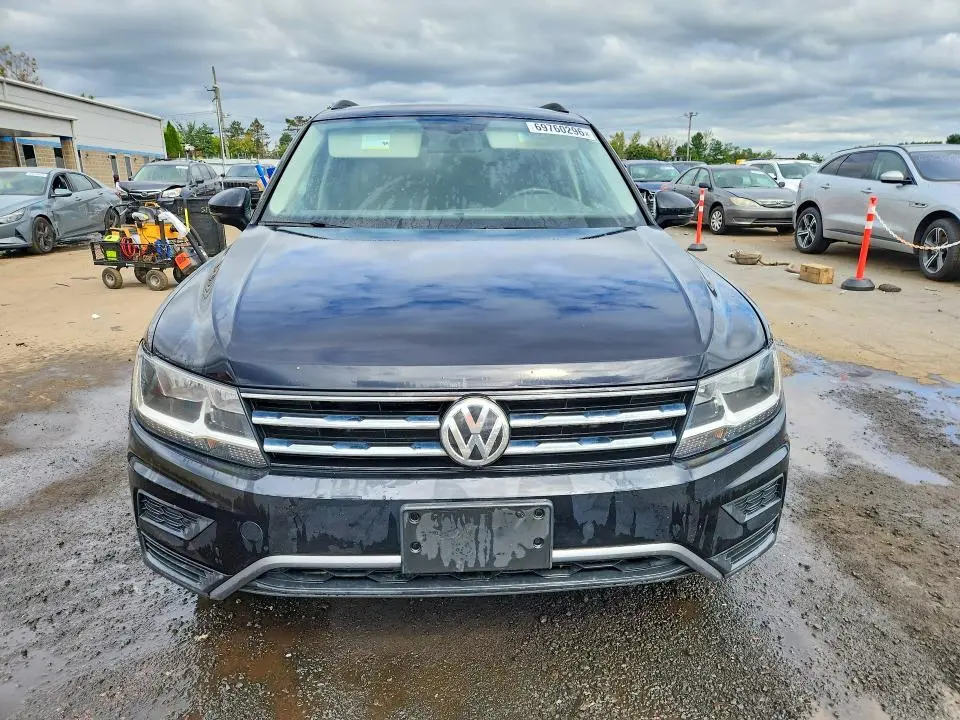 2018 VOLKSWAGEN TIGUAN SE  