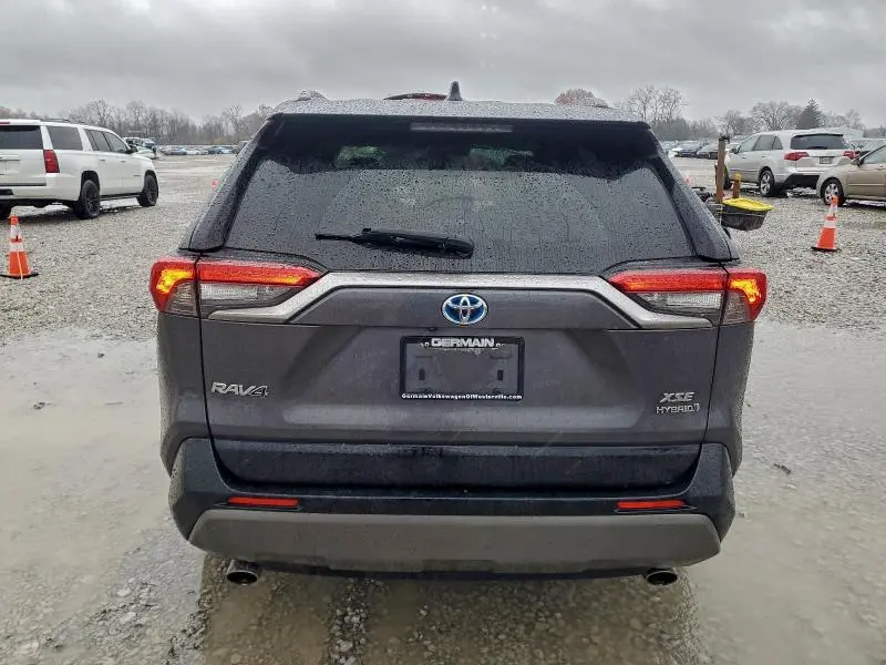 2019 TOYOTA RAV4 XSE  