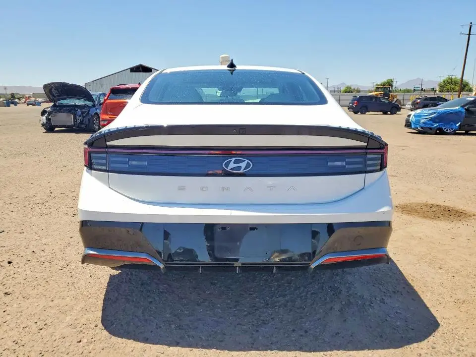 2024 HYUNDAI SONATA SEL  