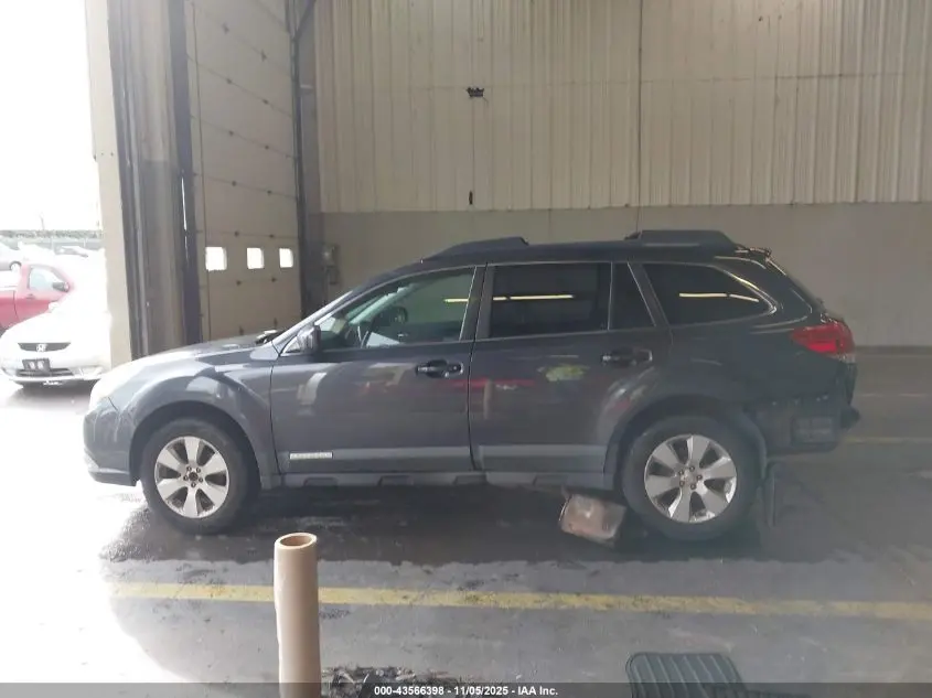 2010 SUBARU OUTBACK 2.5I LIMITED