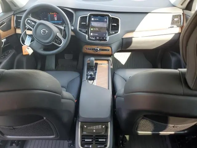2024 VOLVO XC90 PLUS  