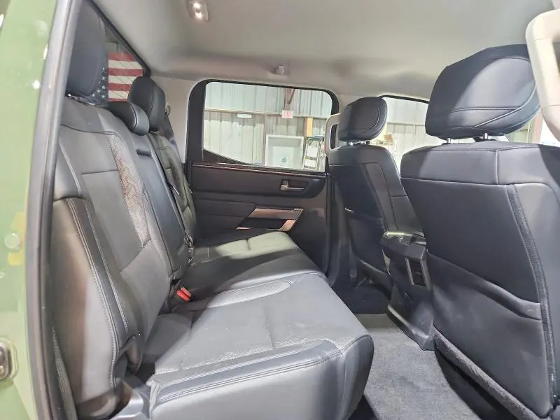 2022 TOYOTA TUNDRA SR5  