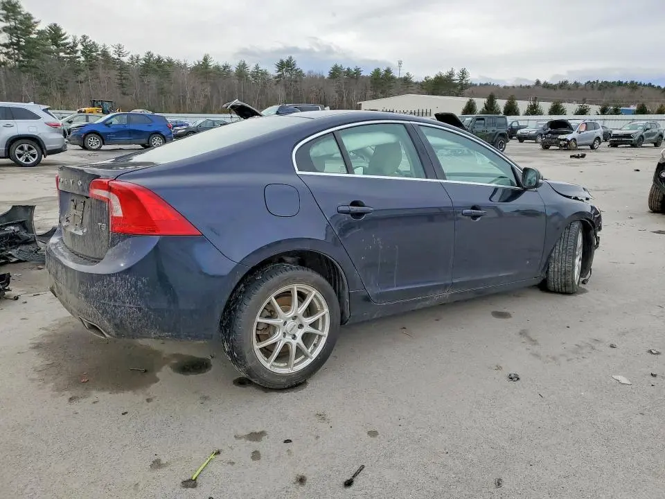 2016 VOLVO S60 PREMIER  