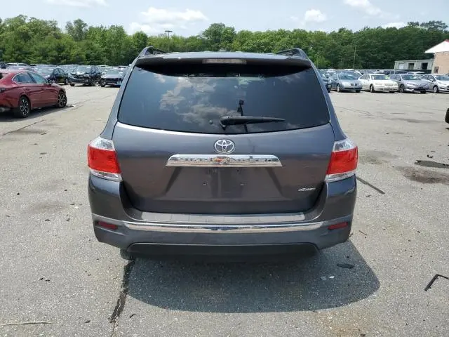 2011 TOYOTA HIGHLANDER BASE  