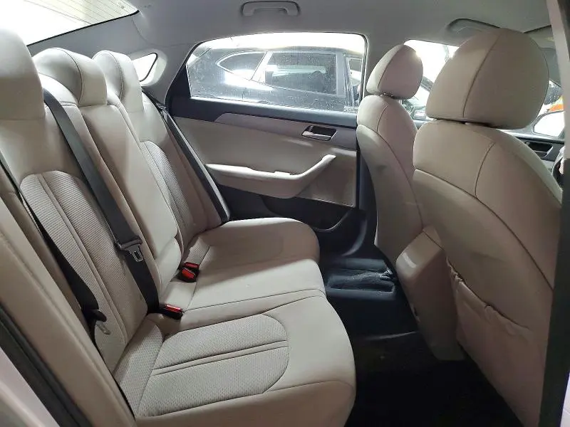 2019 HYUNDAI SONATA SE  