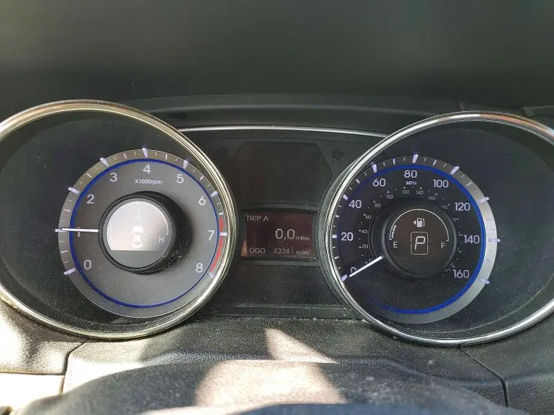 2011 HYUNDAI SONATA GLS  