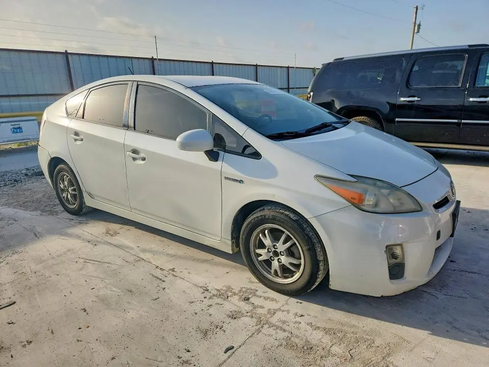 2010 TOYOTA PRIUS II  