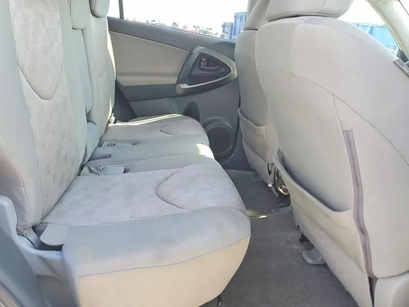 2011 TOYOTA RAV4 BASE  