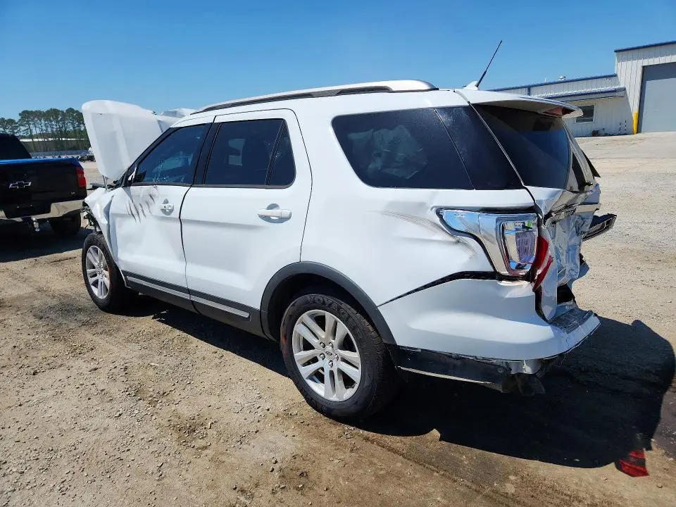 2019 FORD EXPLORER XLT  