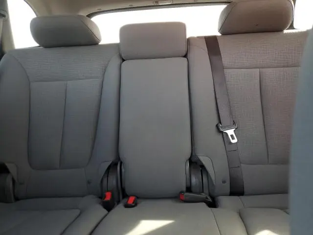 2010 HYUNDAI SANTA FE GLS  