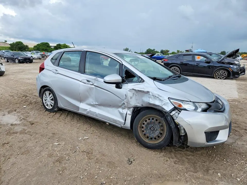2015 HONDA FIT LX  