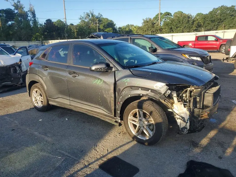 2018 HYUNDAI KONA SE  