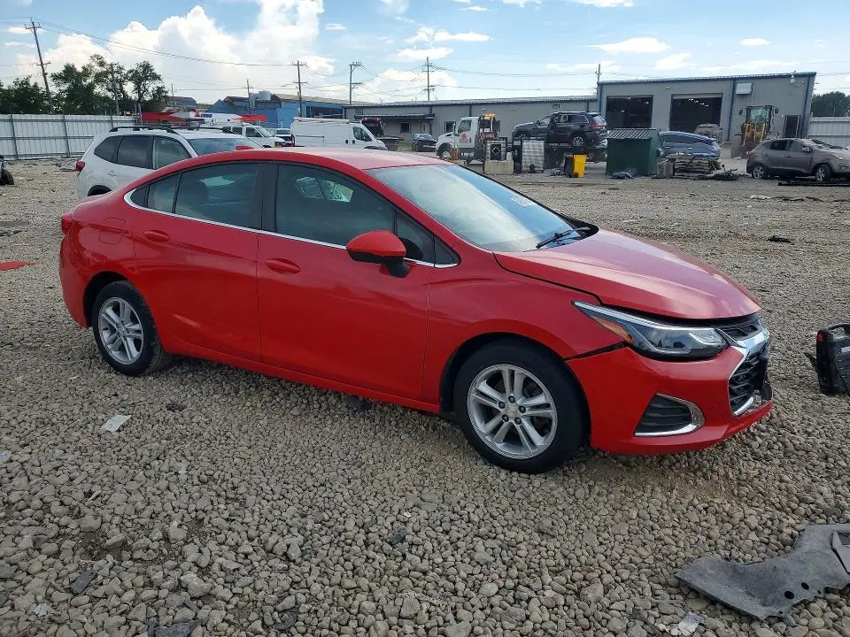 2019 CHEVROLET CRUZE LT  