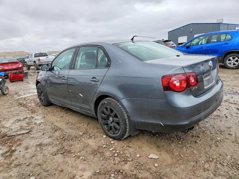 2010 VOLKSWAGEN JETTA S  