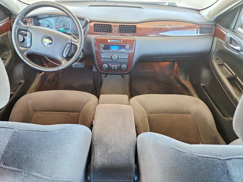 2010 CHEVROLET IMPALA LT  