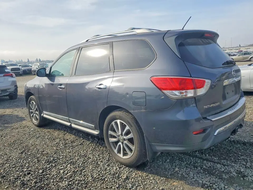 2013 NISSAN PATHFINDER S  