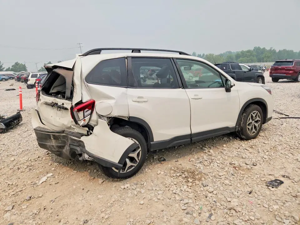 2021 SUBARU FORESTER PREMIUM  