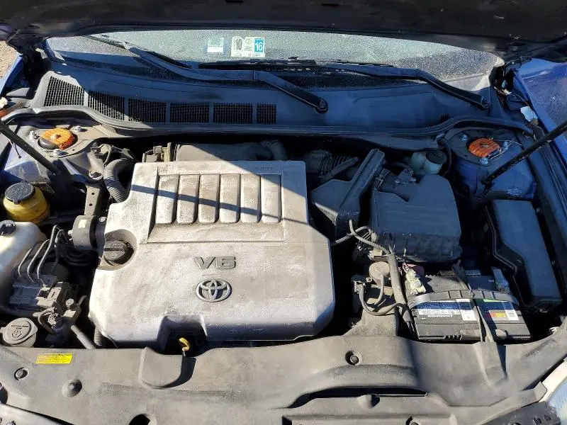 2011 TOYOTA CAMRY SE  