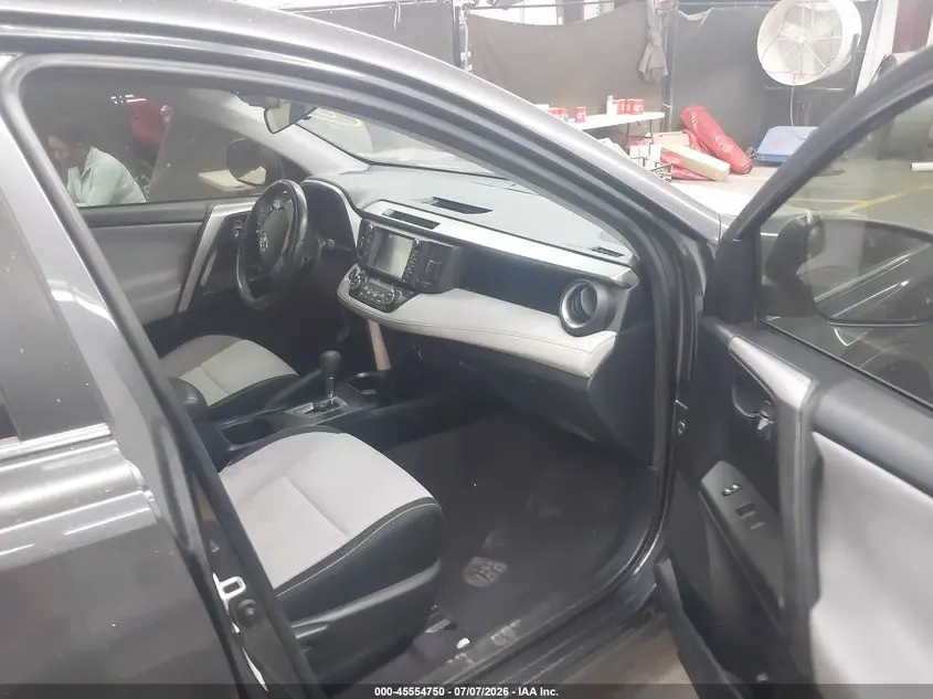 2018 TOYOTA RAV4 XLE