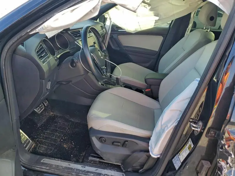 2020 VOLKSWAGEN TIGUAN SE  