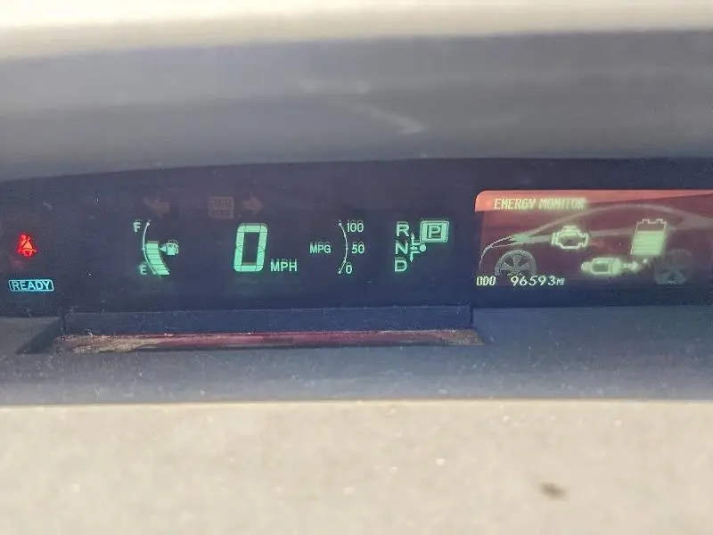 2010 TOYOTA PRIUS V  