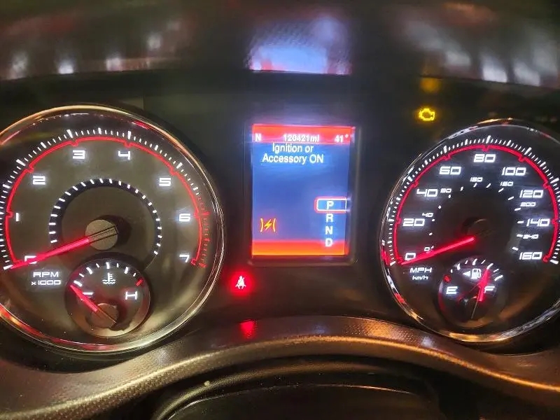 2013 DODGE CHARGER R  