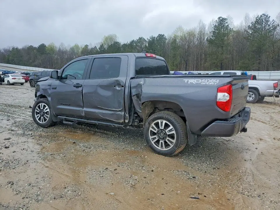 2020 TOYOTA TUNDRA SR5  