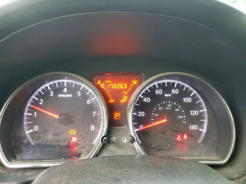 2014 NISSAN VERSA 1.6 SV  