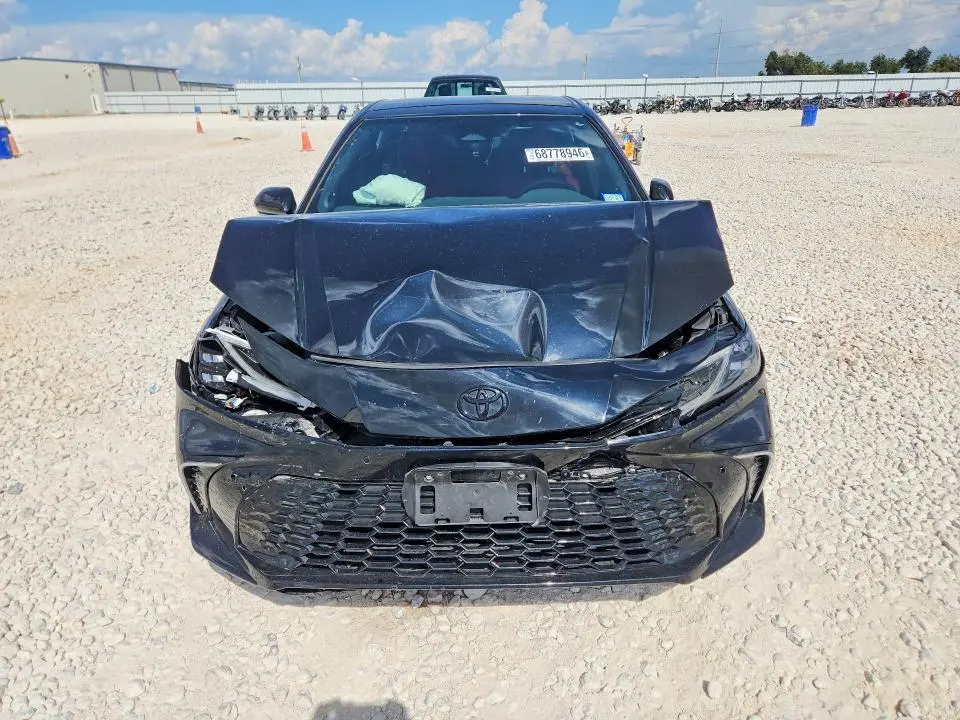 2025 TOYOTA CAMRY XSE  