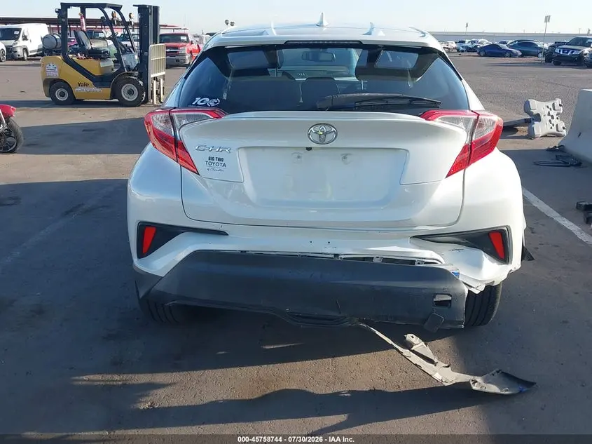 2018 TOYOTA C-HR XLE